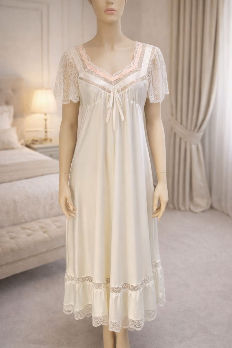 Flowless Night-Ivory